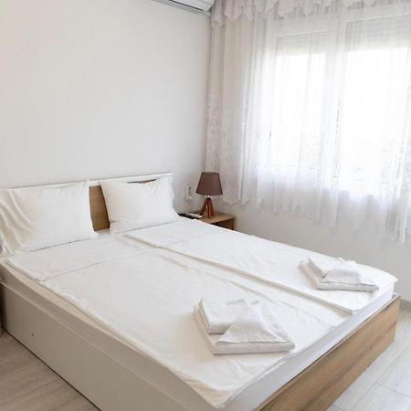 Kris Apartment Sandanski Ngoại thất bức ảnh